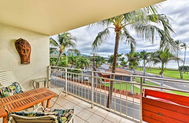 Condominio w / Lanai privado, vista al mar y piscina en el lugar!