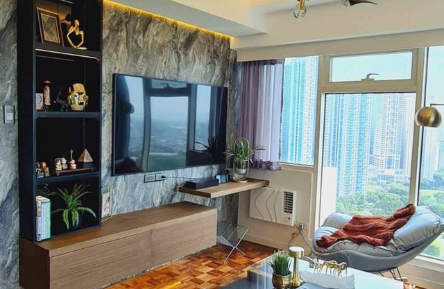 Condo with Luxury Finishing in BGC