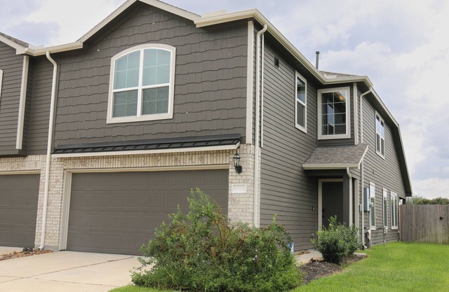 Contemporary 3BR Home for 30+ Days