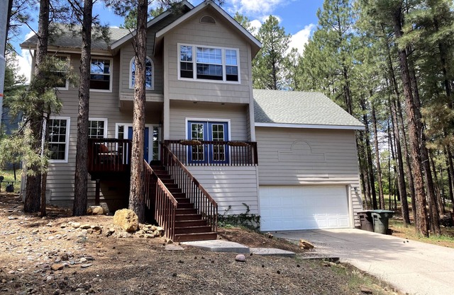 Continental Country Club- Quiet Neighborhood- 4 Bedroom