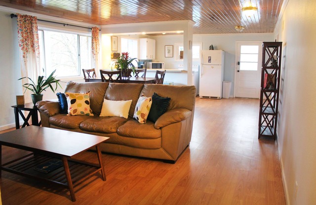 Lindo y cómodo 3bd Apt-- 5 minutos del centro de Chattanooga