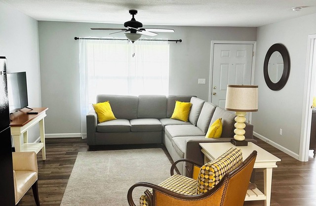 Convenient two bedroom apartment in Cairo, Ga.