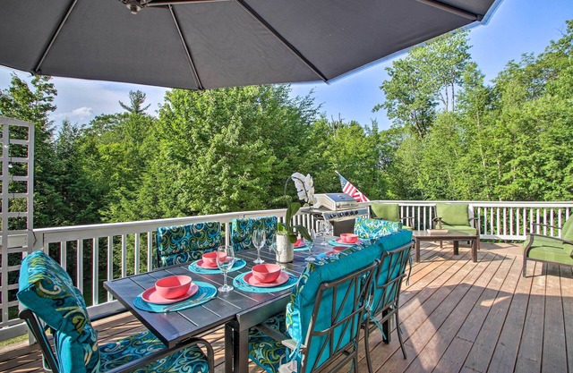 Conway Home w/ Game Room: 5 Private Beaches