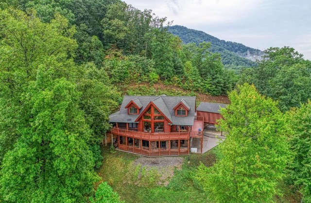 Copper Elk Lodge