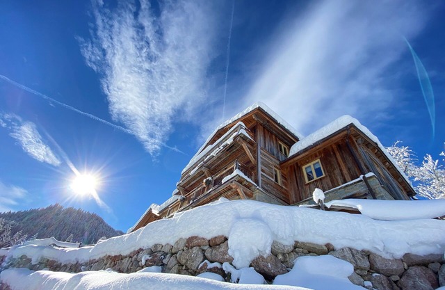 Impresionante chalet de esquí con estructura de roble a las afueras de MORZINE Perfecto para familias