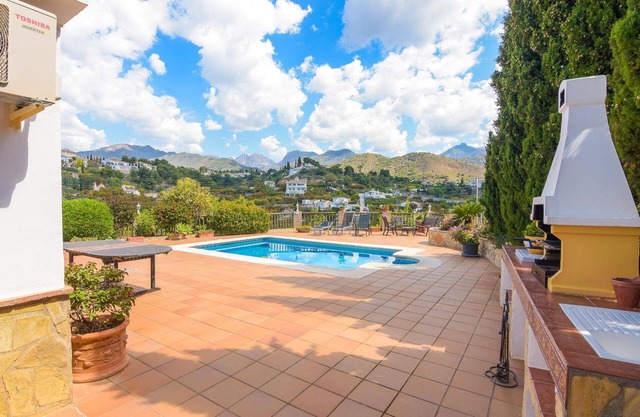 Cortijo con piscina privada con mucha privacidad y encanto