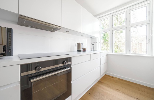 Nice 1-bed in quiet residential area - 229