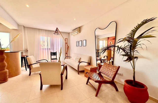 Cosy 2BR Central Guéliz Piscine + FIBRE /Parking