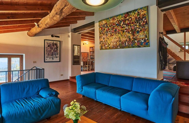 Acogedor apartamento en villa para 6 personas con WIFI, TV, patio y aparcamiento