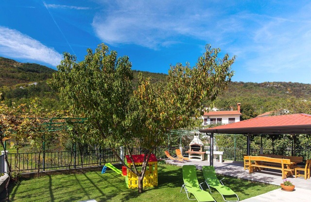Precioso apartamento para 4 personas con A/C, WIFI, TV, terraza y aparcamiento