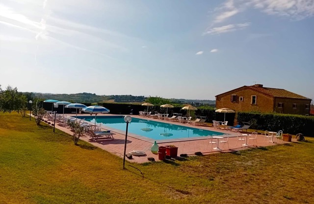 Bonito apartamento para 4 personas con piscina, WIFI, mascotas permitida y aparcamiento