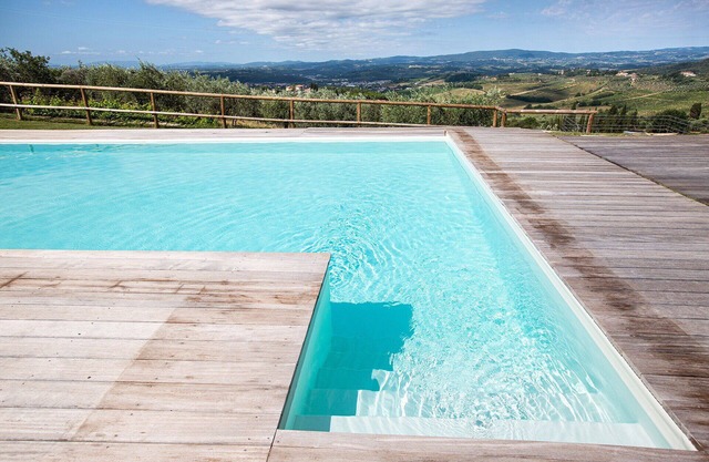 Acogedor apartamento con piscina, WIFI, TV, vista panorámica y aparcamiento, cerca de San Gimignano