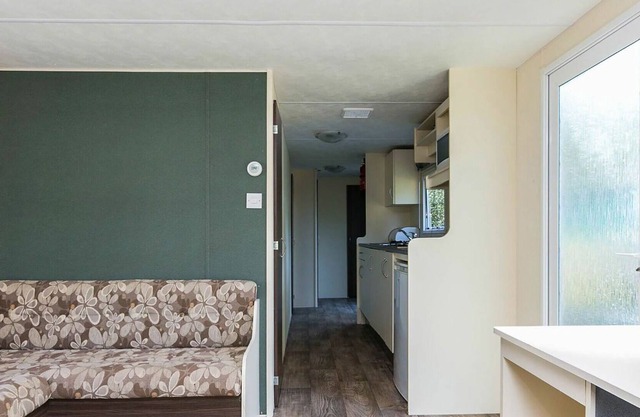 Precioso apartamento en villa con piscina, WIFI, TV, terraza, mascotas permitida y aparcamiento