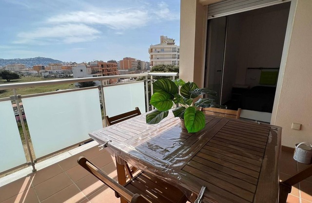 Piso acogedor con piscina en Roses AV-21