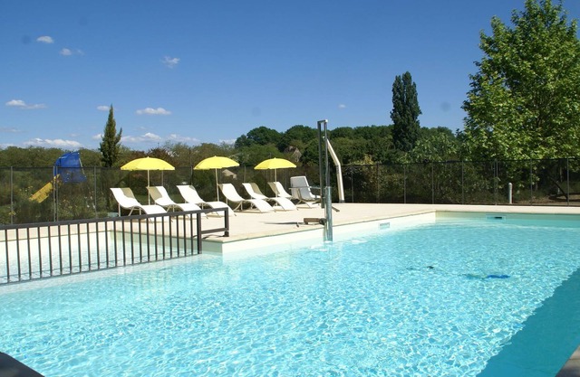 Pintoresca Casa de vacaciones en Castelnaud-la-Chapelle con piscina