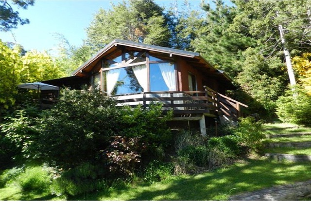 Casa de campo con lago privado con el Nahuel Huapi