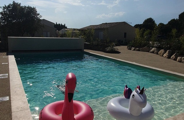 Casa rural a los pies del Luberon completamente renovada y con aire acondicionado para 2 a 4 personas.