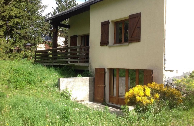 casa en una tranquila zona residencial en pino tierra planteadas