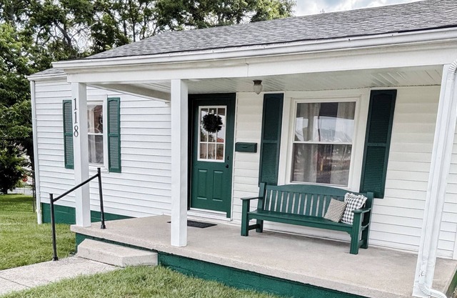 Cottage In Downtown Georgetown Within Walking Distance Of Shops and Restaurants