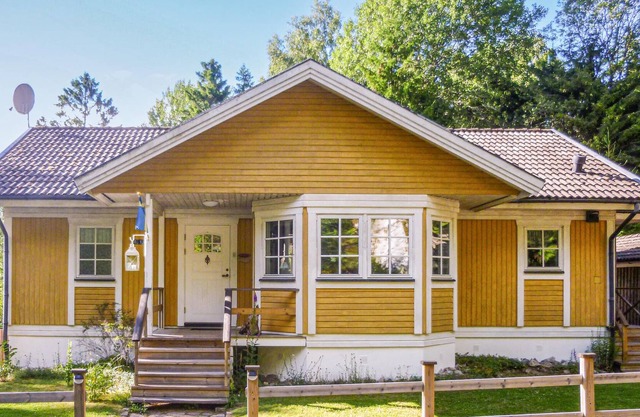 Alojamiento de 3 habitaciones en Henån