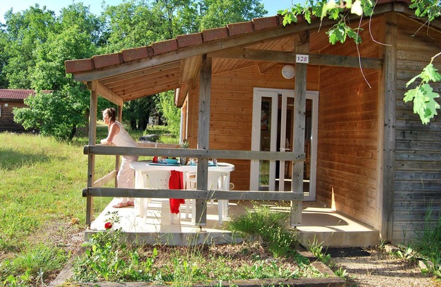 Acogedora casa con terraza cubierta