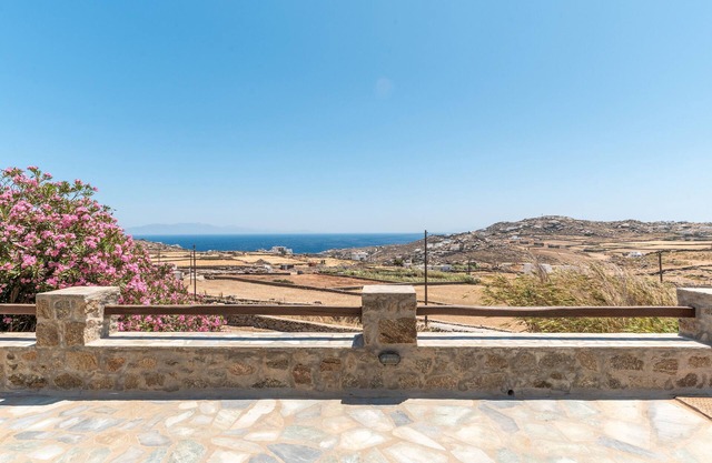 Casa de campo 'Anastasias Studios' con vistas al mar, Wi-Fi y aire acondicionado