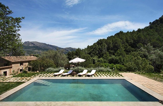 Casa rural 'Can Pascol' con piscina privada, terraza privada y Wi-Fi