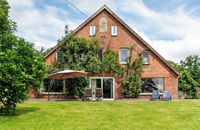 Casa rural 'Friesenhof' con terraza compartida, jardín privado y Wi-Fi