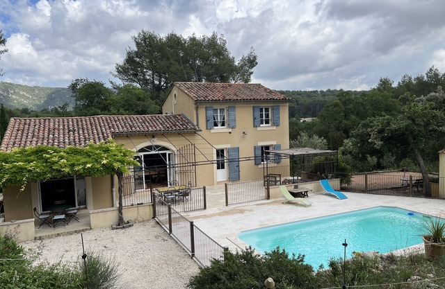 Casa de campo en cuges les Pins