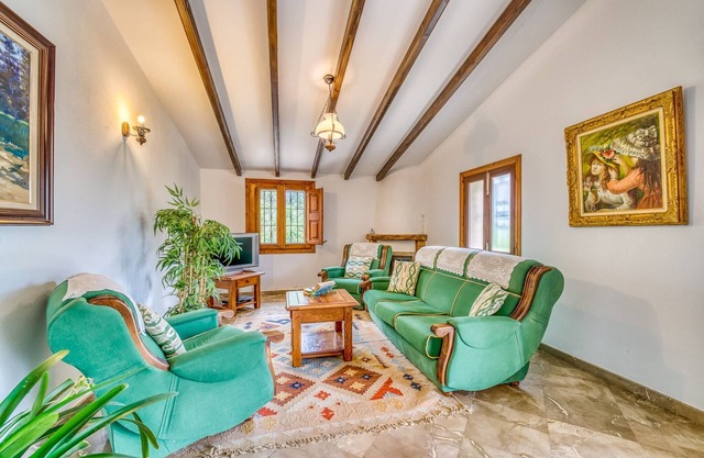 Casa Rural en Petra con Piscina Privada