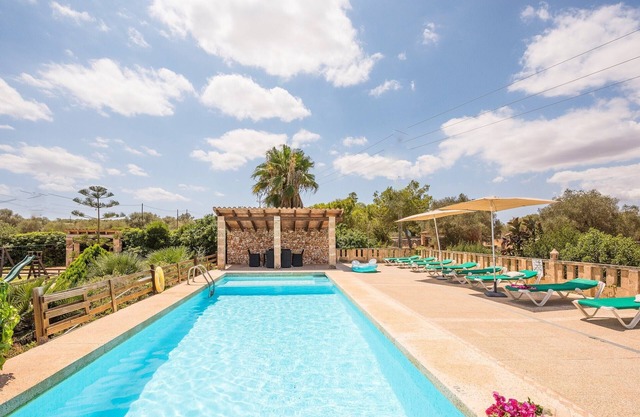 Casa rural 'Son Rengo' con vistas a la montaña, piscina privada y Wi-Fi