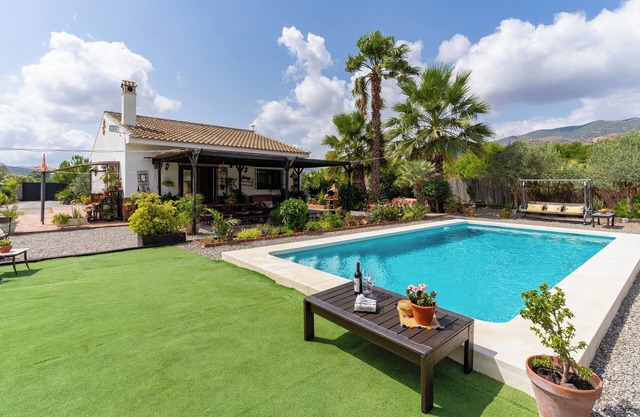 Casa rural 'Villa Pinale Álora' con vistas a la montaña, Wi-Fi y aire acondicionado