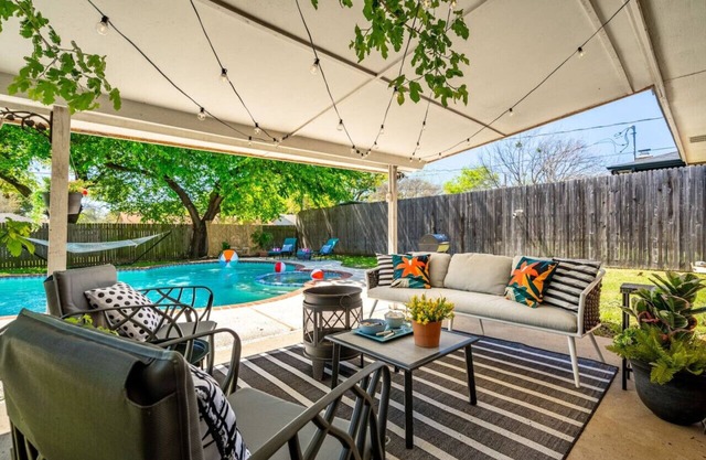 Country Pool House w/ Game Room, Fire Pit, Grill