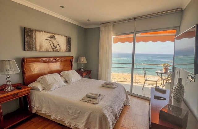 Acogedor apartamento en Las Canteras con vistas y a pie de playa