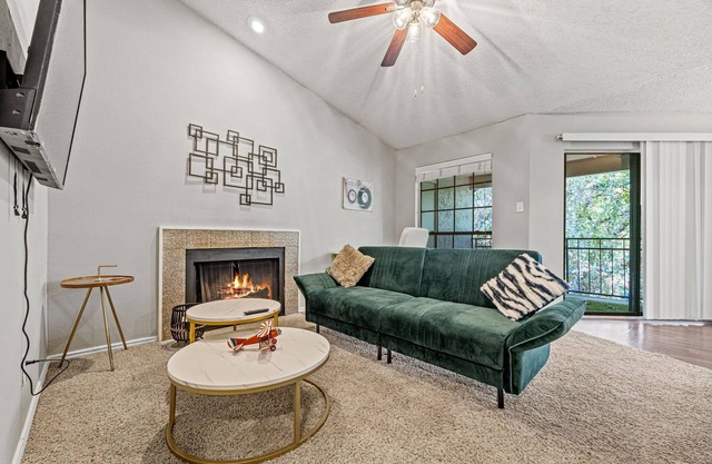 Cozy 1-bedroom apartment with WiFi, AC in charming Arlington