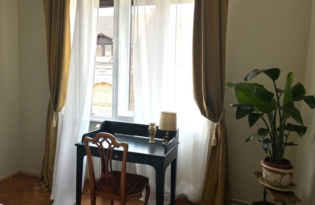 Cozy 1-bedroom apartment with AC, WiFi in charming Beograd