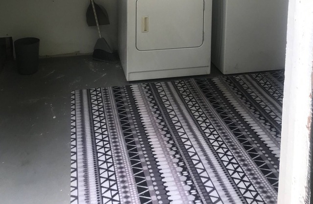 Cozy 1 bedroom Apartment steps from Mercer University and downtown!