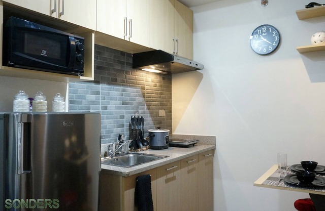 Acogedor apartamento de 1 dormitorio en la ciudad de Makati