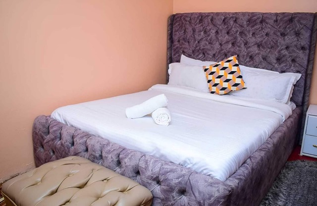 Cozy 1-Bedroom Getaway in Naivasha – Wi-Fi, Hot Shower & Free Parking!