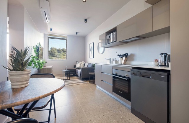 Cozy 1-Bedroom in Ballito | Pool | Gas Braai