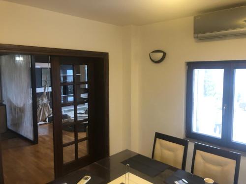 Cozy 150m2 Apartment , 2 Parking places