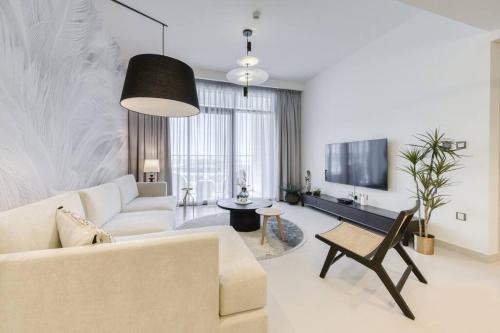 Cozy 1BR Haven in The Cove, Dubai Creek Harbour