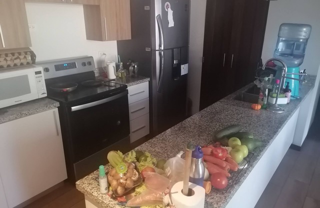 Cozy 2-bedroom condo with AC, WiFi in beautiful San Salvador