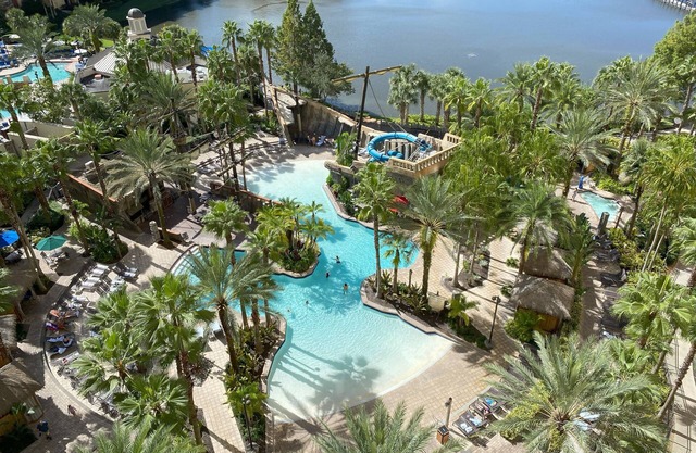 Cozy 2-bedroom resort in amazing Lake Buena Vista with AC, fitness room