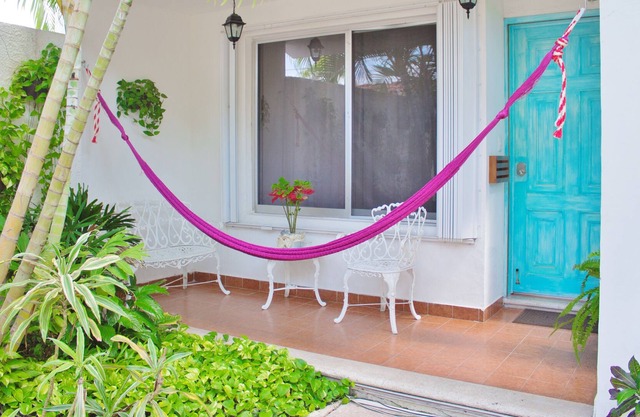 Cozy 2 Floors & 4 Bedroom Villa in Cozumel. V8