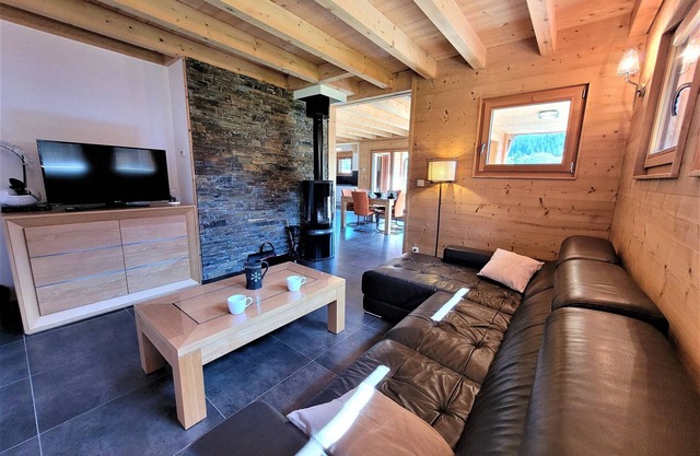 Acogedor chalet 4* en Les Gets, 3 niveles, 6 pers., terraza, estufa, wifi