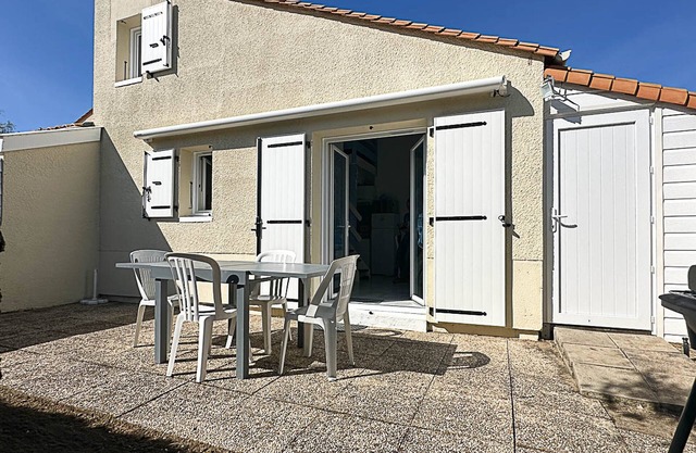 Casa acogedora con piscina, tenis y cerca de la playa