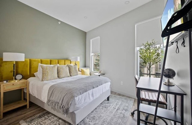 Cozy and Convenient Studio in Vibrant Neighborhood