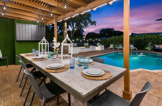 RUBI.life - Casa Familiar 4BR c/Piscina Climatizada y BBQ