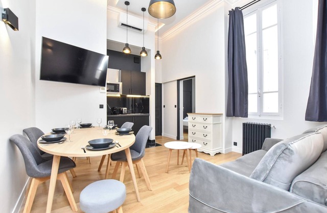 Acogedor apartamento - 2BR/7P - Arco de Triunfo
